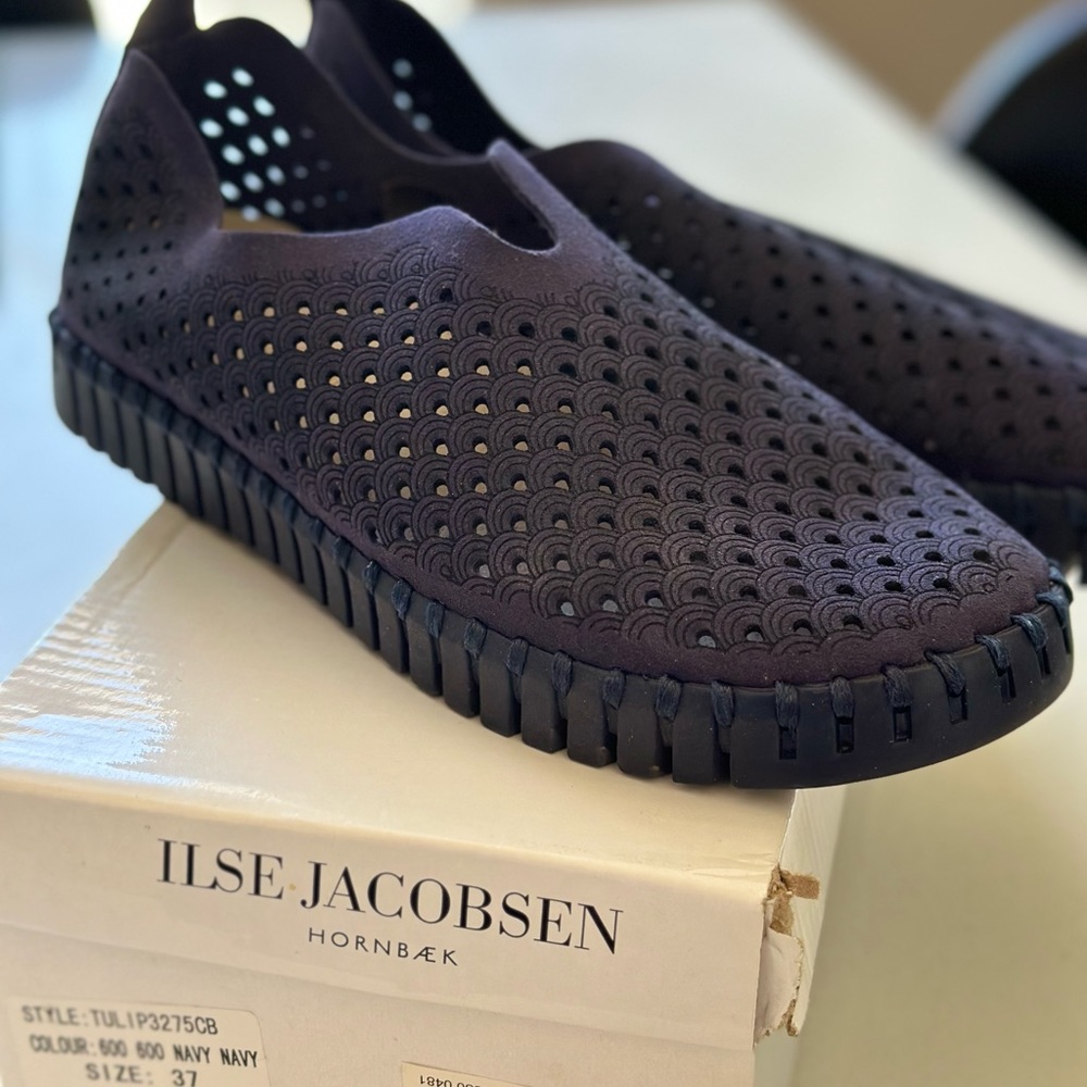 Ilse Jacobsen Tulip Navy slip on size 37